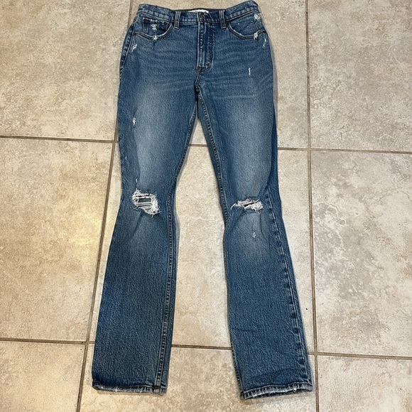 Abercrombie & Fitch The 90s Skinny High Rise Destroyed Jeans 6 Ripped - Picture 2 of 7
